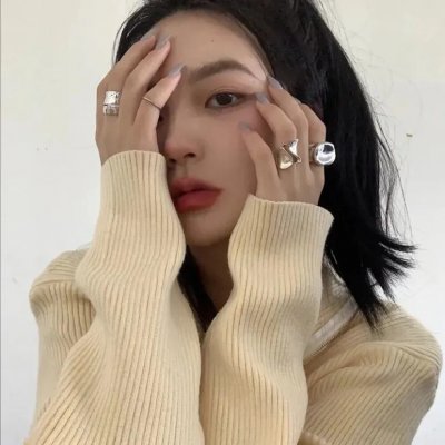 性感女巨人